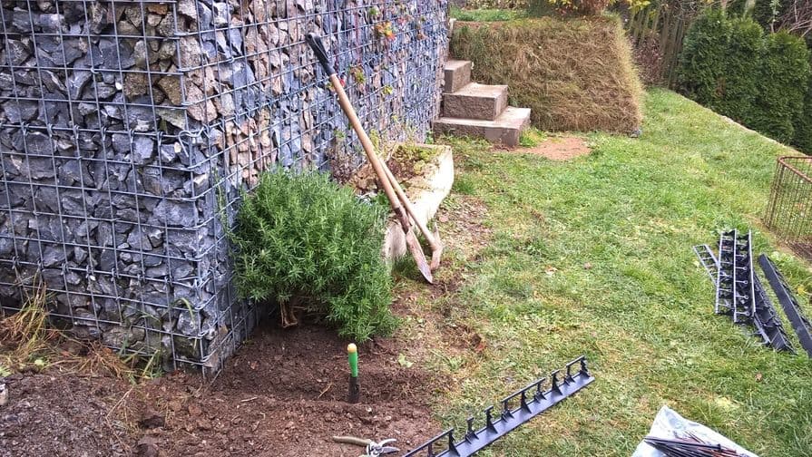 Kladenie obrubníkov – vytýčenie línií